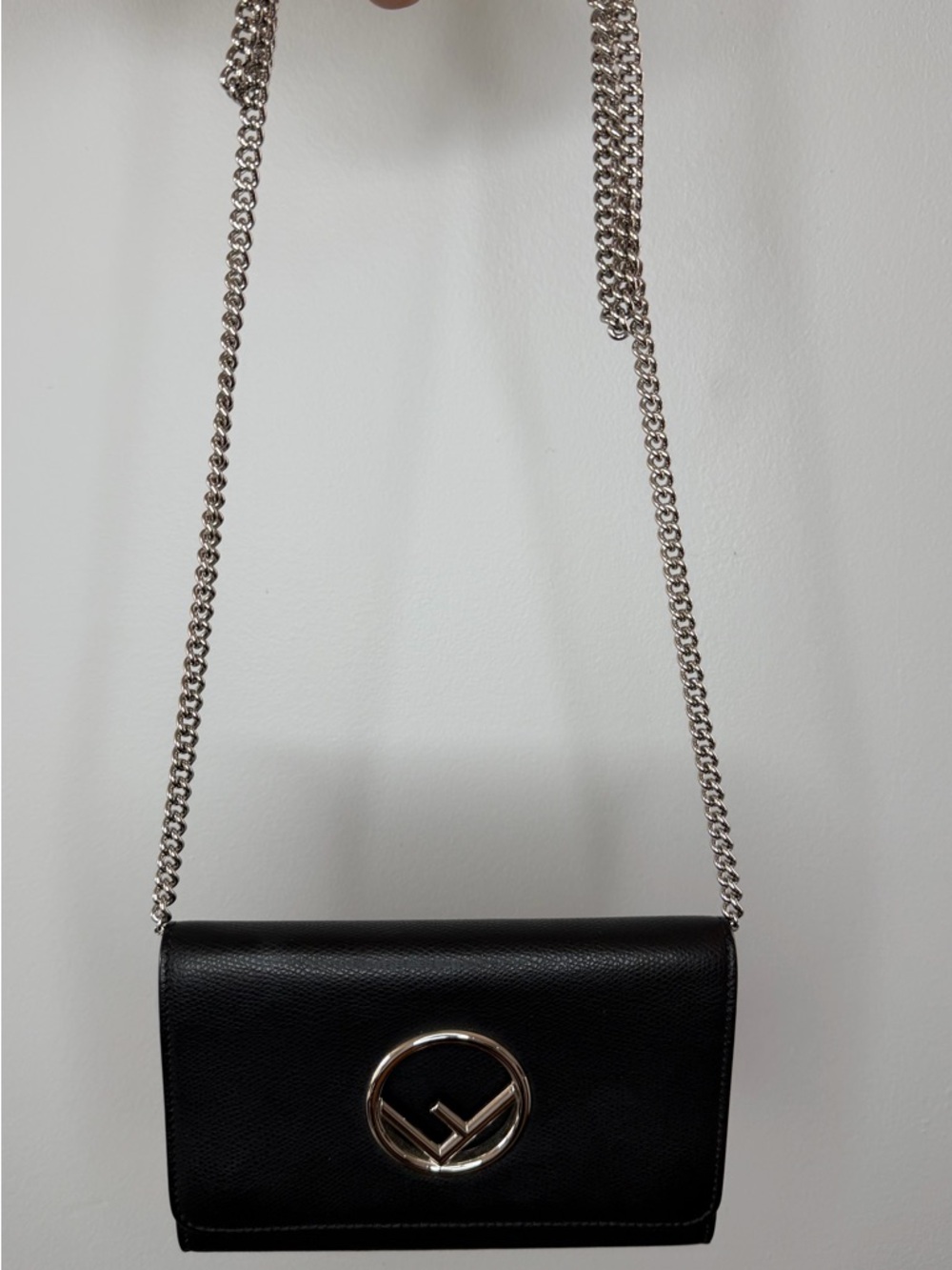 Fendi Black Leather Kan I Wallet On Chain